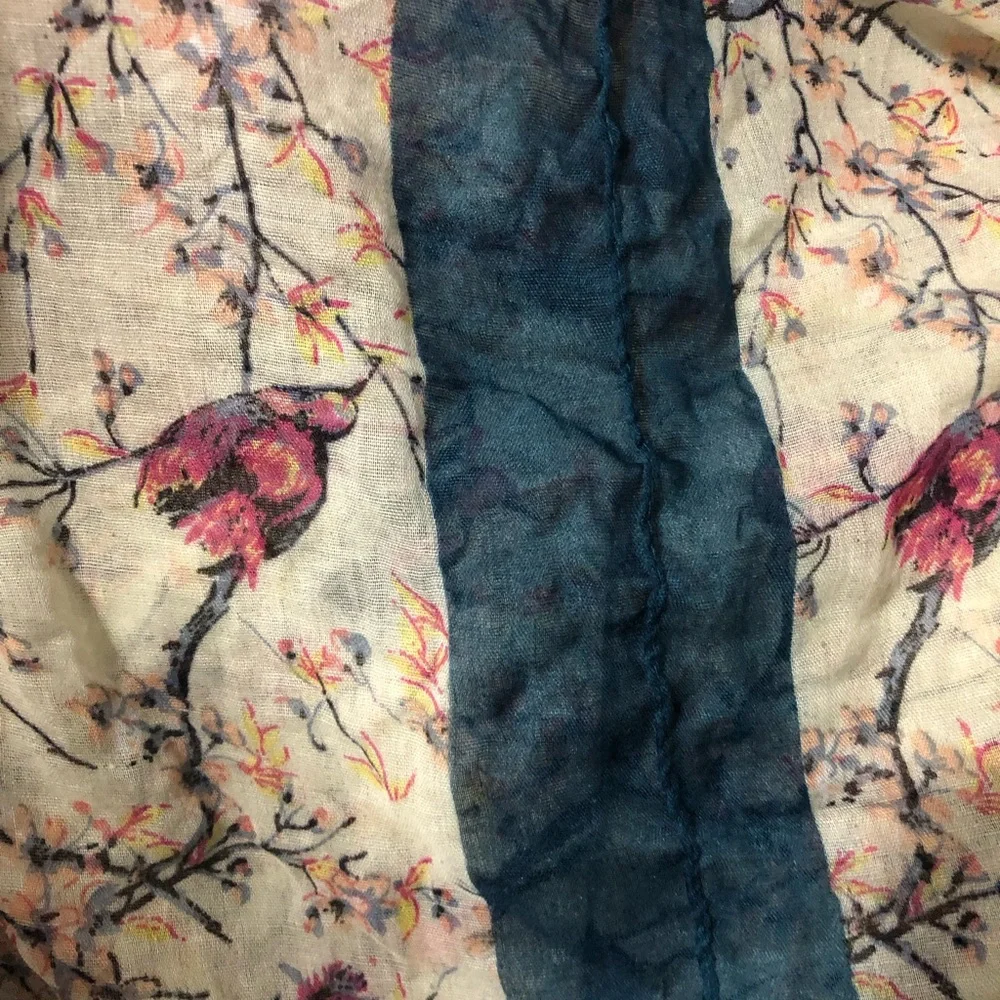 N/A ornate sheer